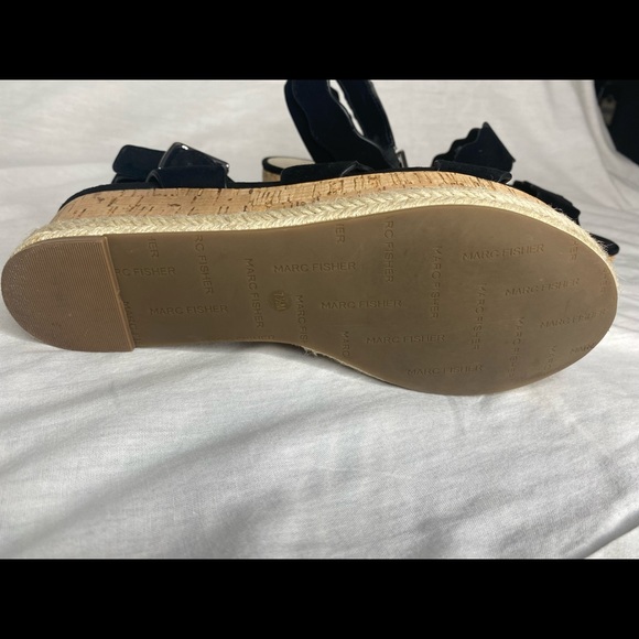 Black wedge Marc Fisher - Picture 4 of 4